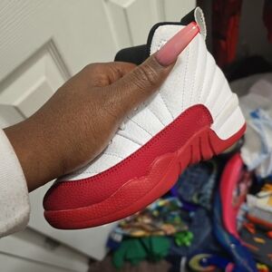 JORDANS 11C